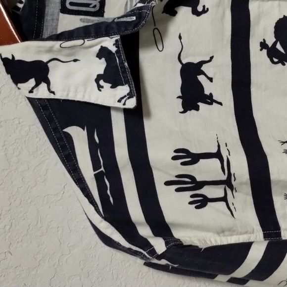 Vintage Western Style Button Down Shirt - Picture 8 of 8